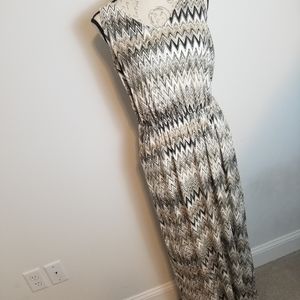 NWT Sejour Ivory Tan Zig Zag Jersey Maxi Dress_